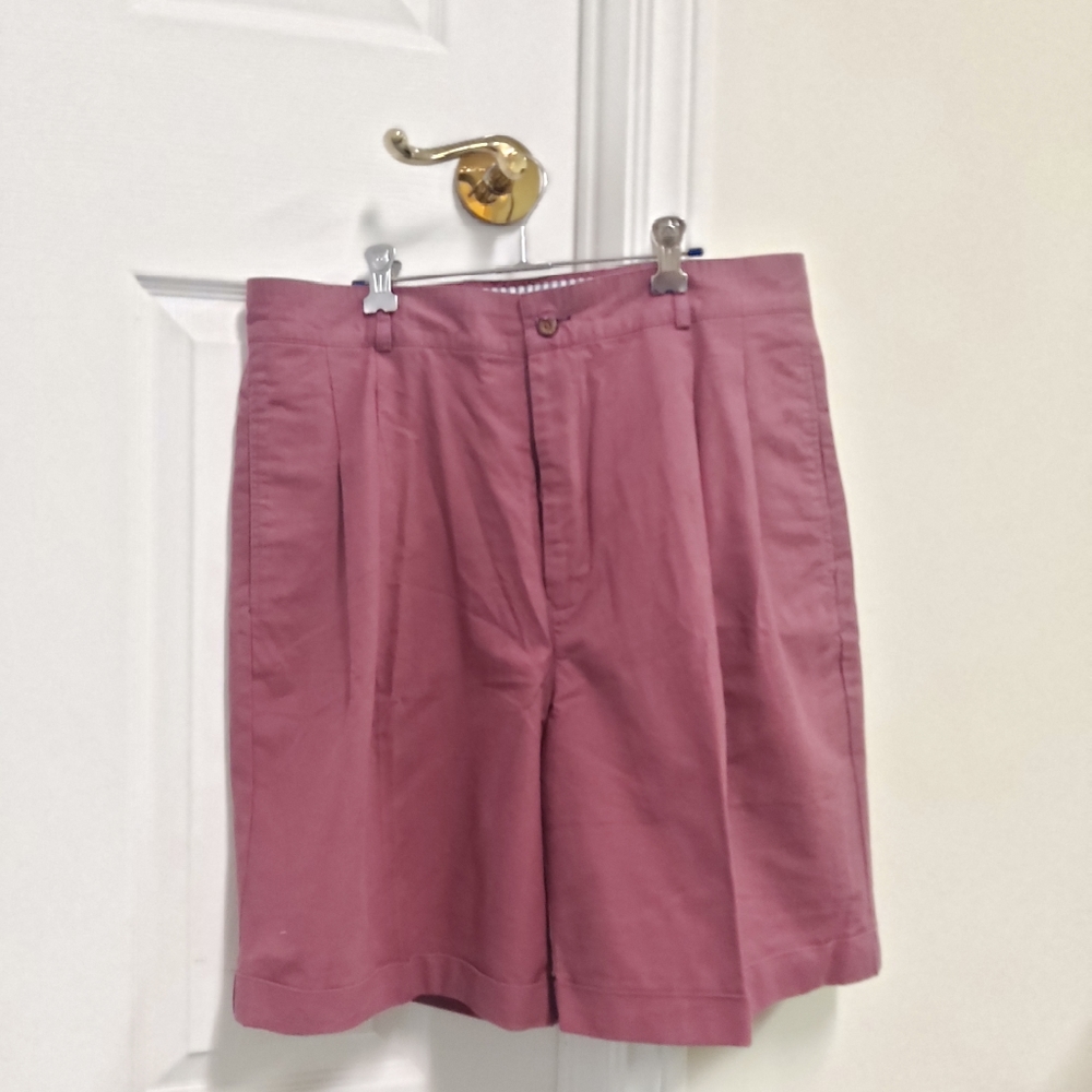 💛 3/$35 NWOT Tabi cognac red shorts